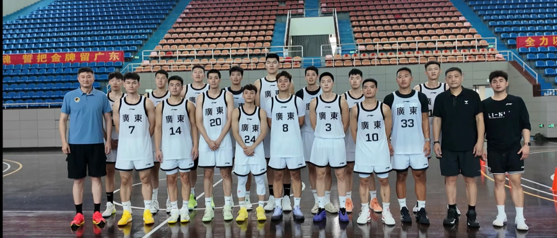 广东全运男篮这阵容也太顶了吧
